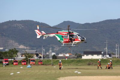 地震を想定した訓練に活用されるドローン